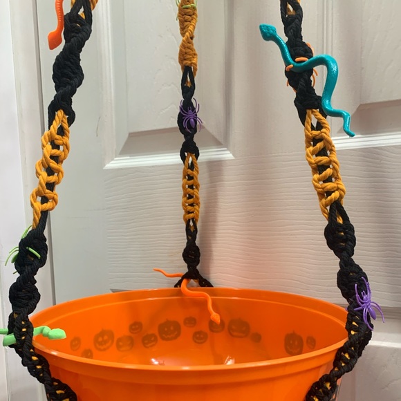 Halloween Candy Holder New - Picture 2 of 5